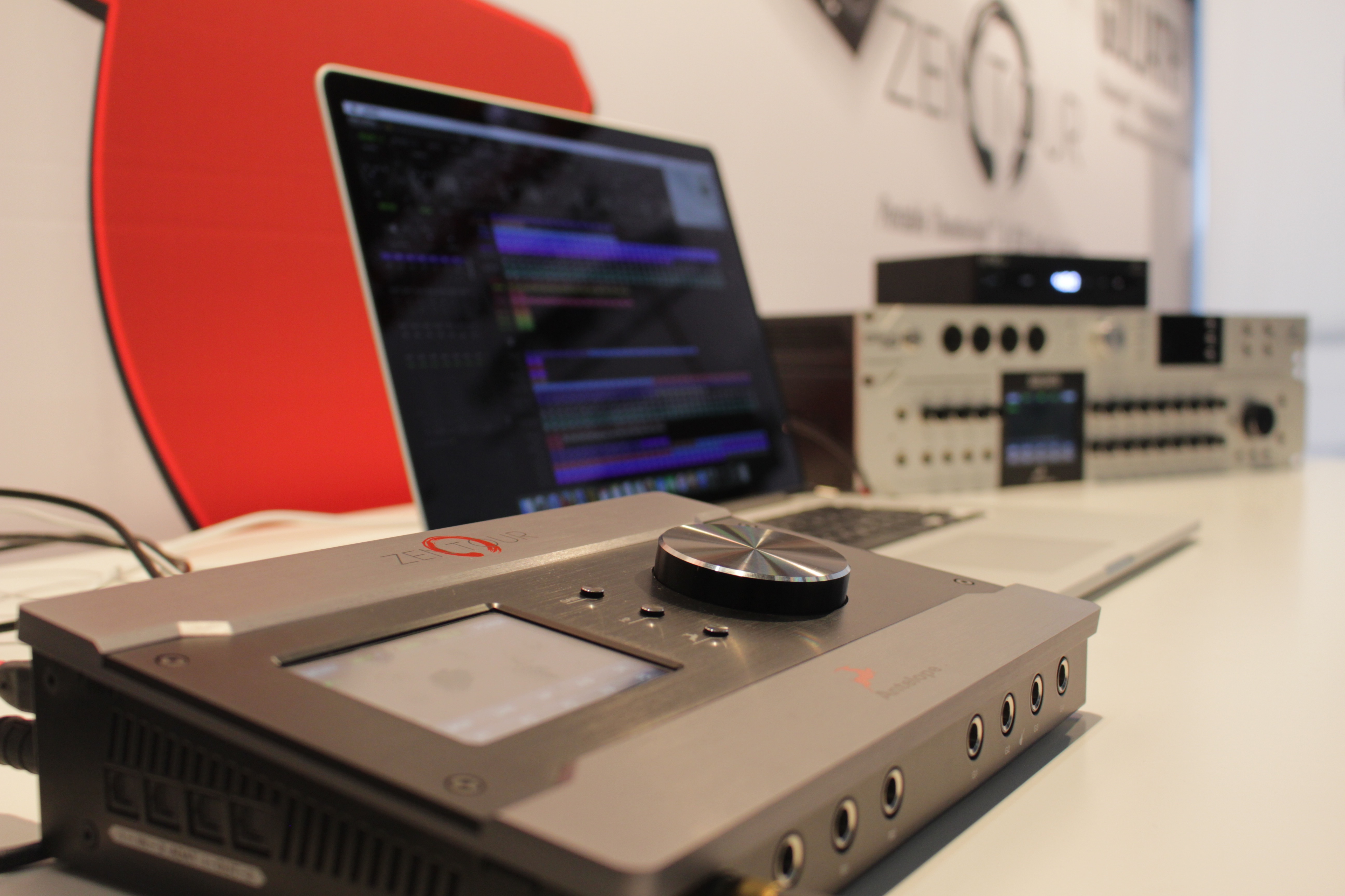 Portable USB&Thunderbolt Interface